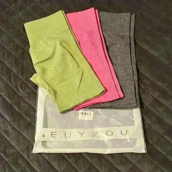 Women’s EUYZOU short - Picture 1 of 5